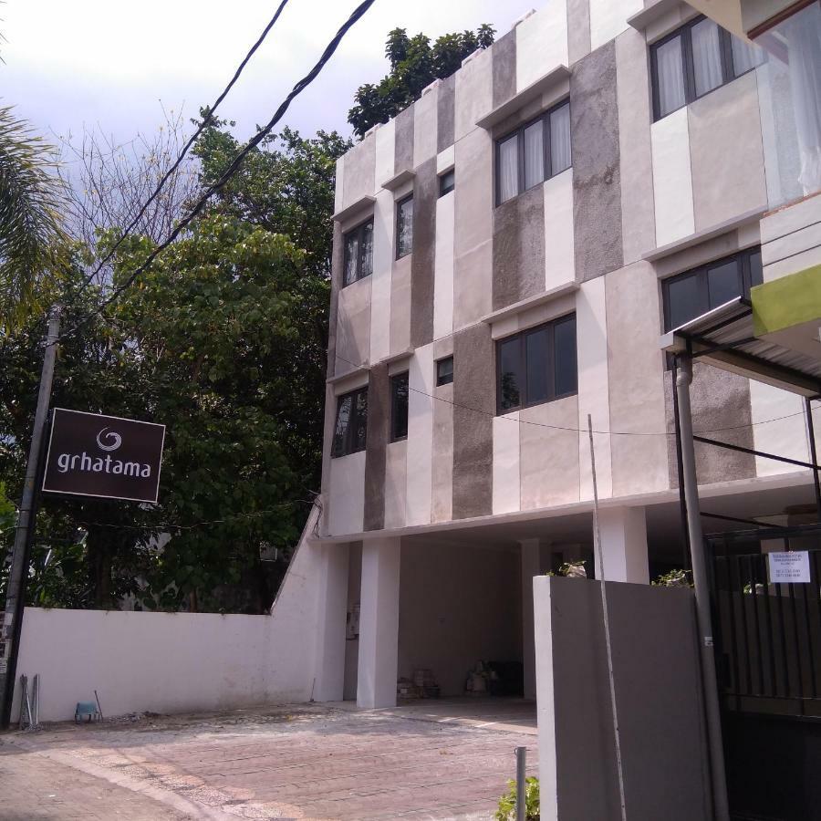 Grhatama Guest House Γιογκιακάρτα Εξωτερικό φωτογραφία